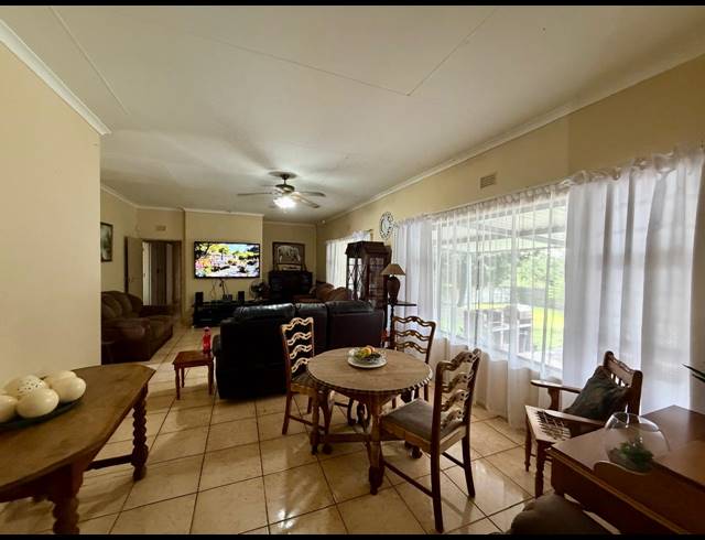 3 BEDROOM HOUSE FOR SALE IN BIRDSWOOD